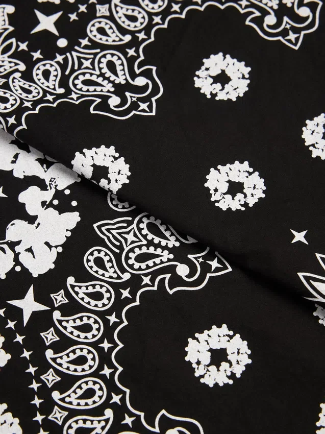 Cotton Wreath Paisley Bandana Black